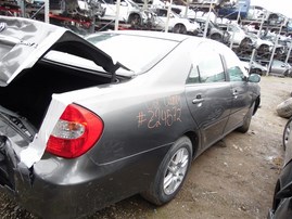 2002 Toyota Camry LE Gray 2.4L AT #Z24572